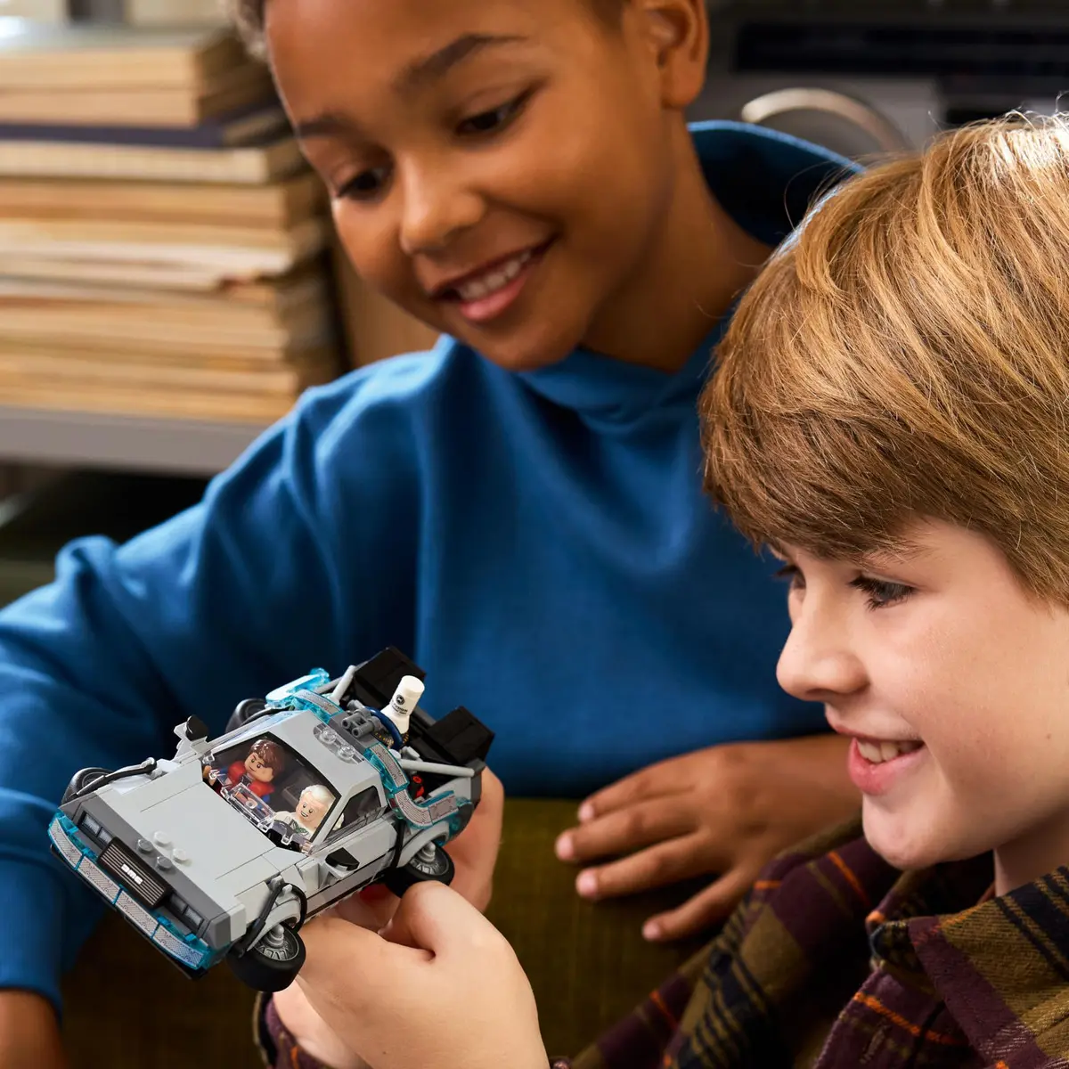 Lego DeLorean De Volta para o Futuro 77256 - 357 Peças - Imagem 2