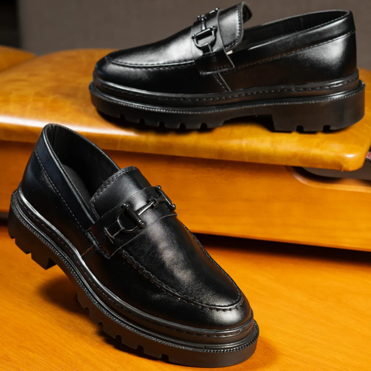 Sapato Social Masculino Mocassim Thézb Sem Cadarço PVC - Imagem 6